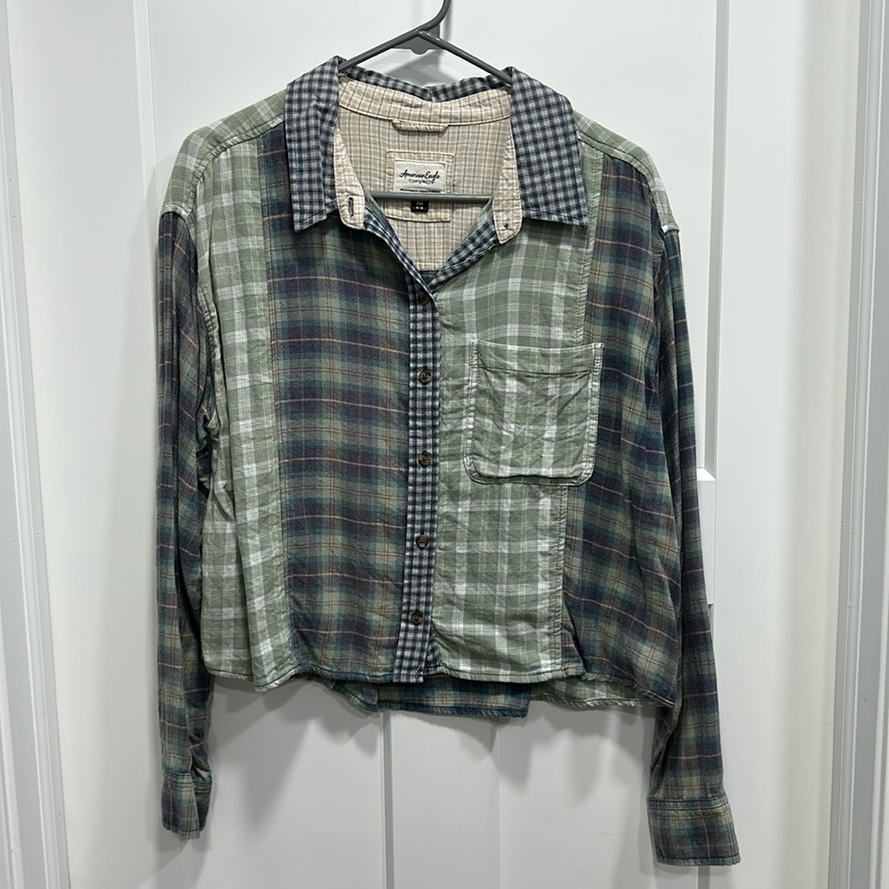 Aeo Flannel Plaid Patchwork Button Down Cropped S… - image 1